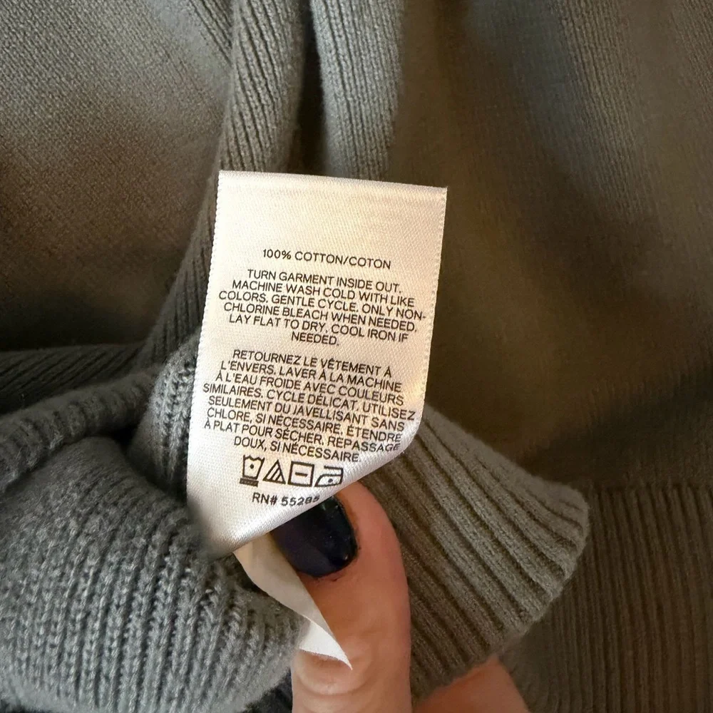 Express Men's Zip-Up Sweater in Navy and Gray - Picture 5 of 5